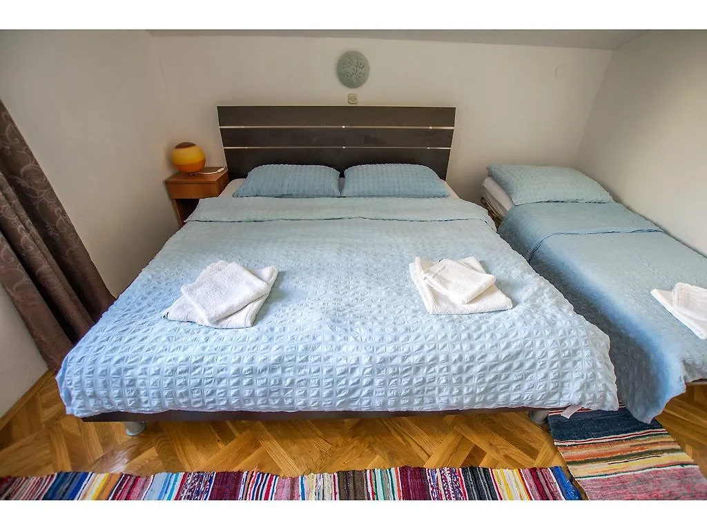 Apartments Slavica Seline