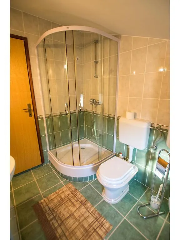 Apartments Slavica Seline