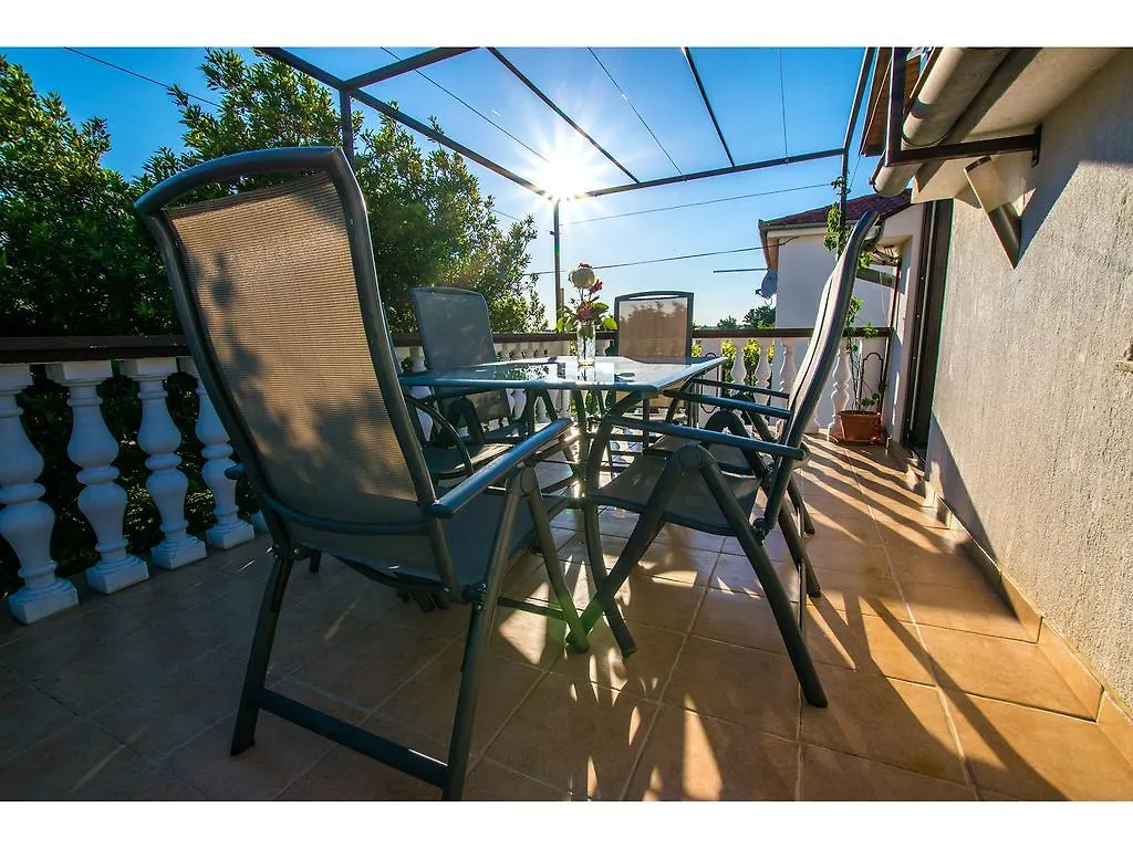 Apartments Slavica Seline